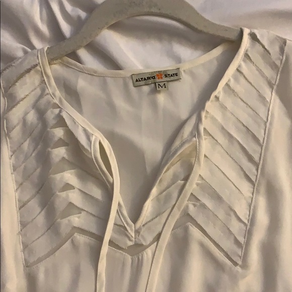 Altar’d State Cream Blouse - Picture 2 of 2